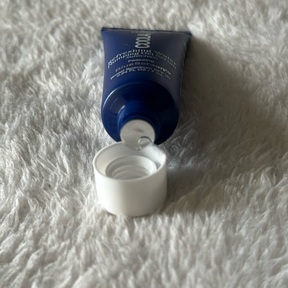 Coola sunscreen (sample size) - Picture 3 of 3